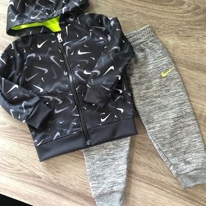 Nike outfit 12 months